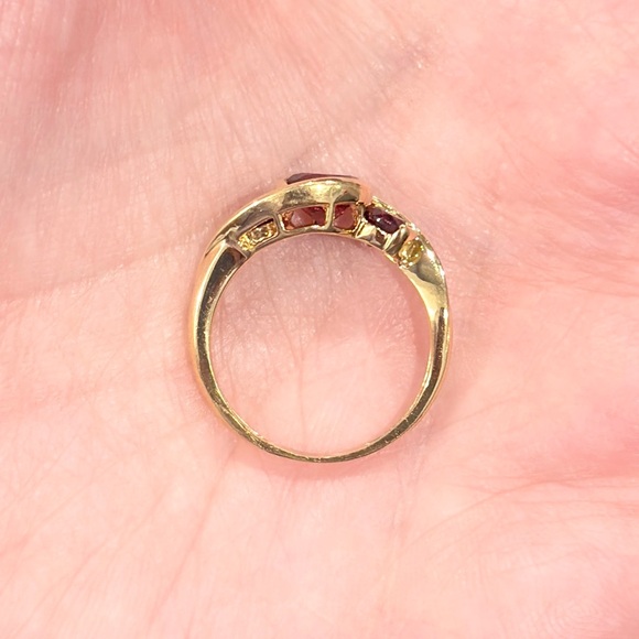 Vintage 14K Garnet Ring, Pyrope Rhodolite Three Stone, Deep Fire Red, Size 6.75 - Picture 11 of 17